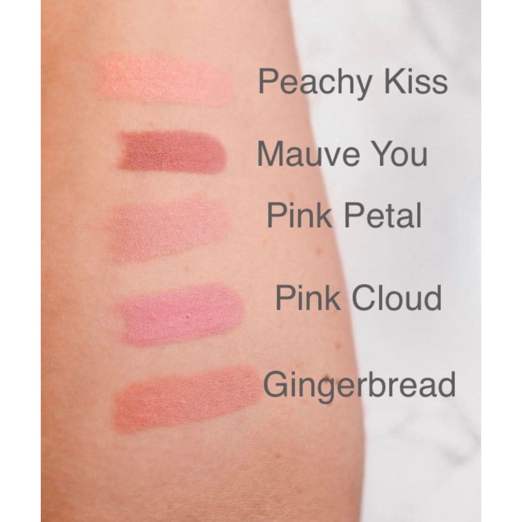 Lustre Lipstick in “Peachy Kiss”